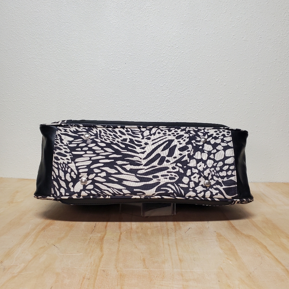 Nicole Miller Black Beige Oil Spill Abstract Pattern Weekender Travel Luggage - Picture 8 of 11